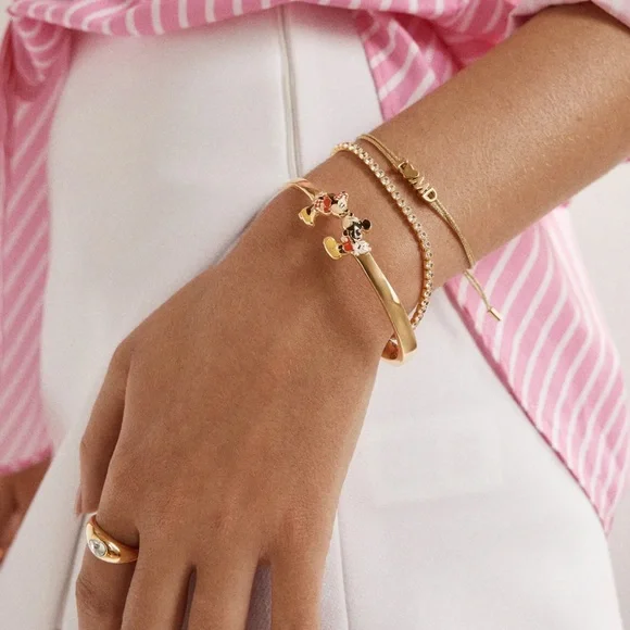 NWT Bauble Bar Disney Mickey & Minnie Mouse Kissing Cuff Bracelet - Picture 2 of 9